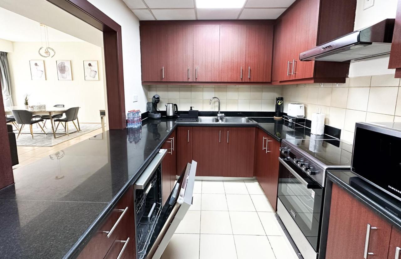 Murjan Jbr Apartments By Happy Season Дубай Екстериор снимка